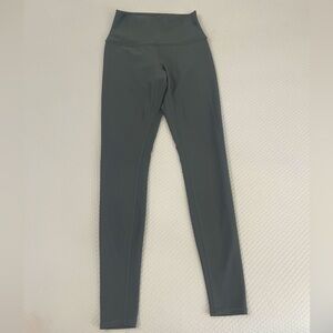 ALO Yoga Airlift Leggings